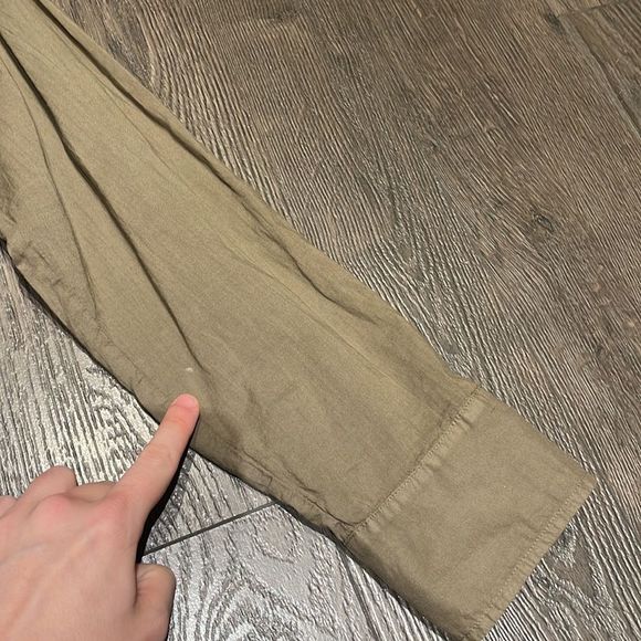 XÍRENA | Olive Green Button Up Beau Shirt - Picture 9 of 15